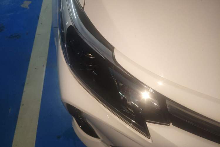 Used Toyota Vios 2022 1.5L 20th Anniversary Edition Right Front Headlight