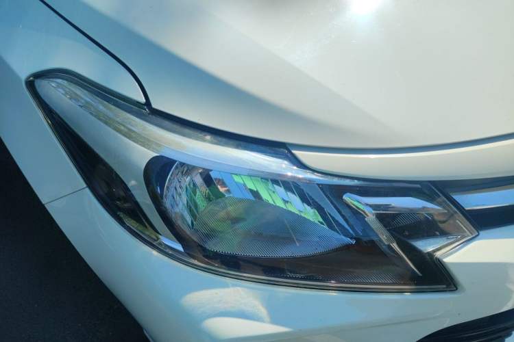 Used Toyota Vios 2022 1.5L CVT Active Drive CARE Edition Right Front Headlight