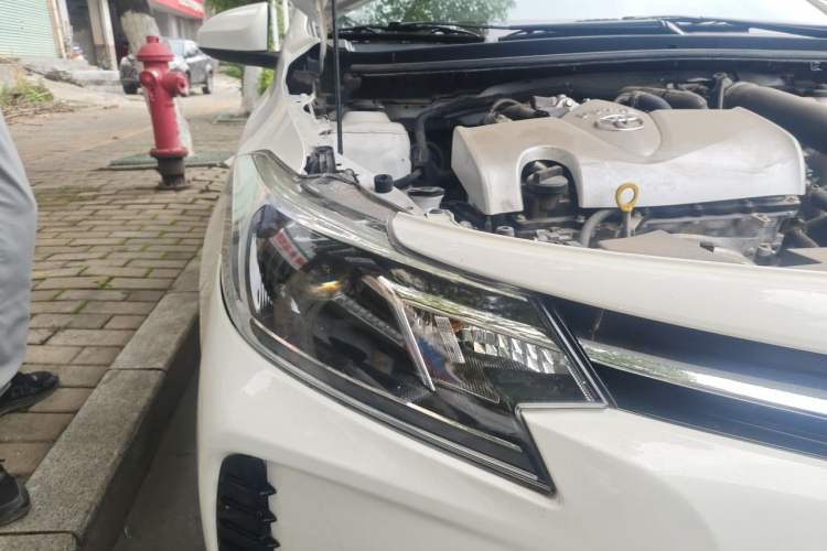 Used Toyota Vios 2022 1.5L 20th Anniversary Edition Right Front Headlight