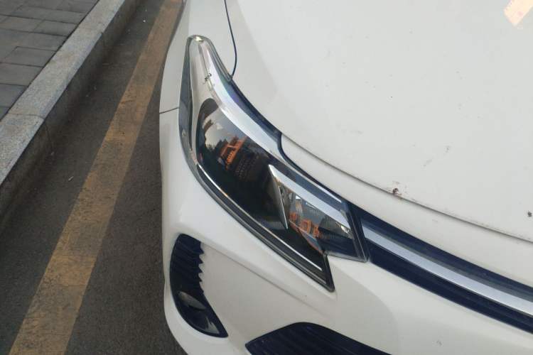 Used Toyota Vios 2022 1.5L 20th Anniversary Edition Right Front Headlight