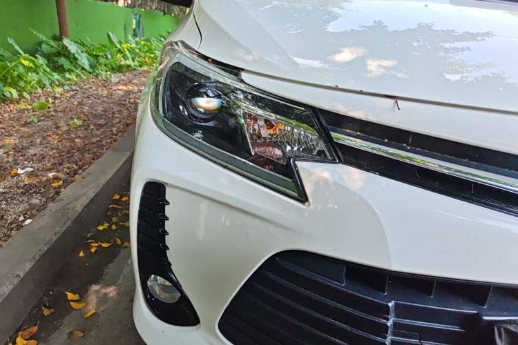 Used Toyota Vios 2022 1.5L 20th Anniversary Edition Right Front Headlight