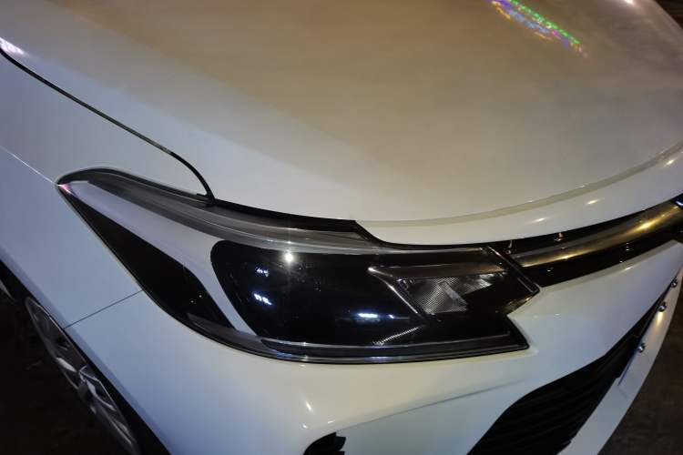 Used Toyota Vios 2022 1.5L 20th Anniversary Edition Right Front Headlight