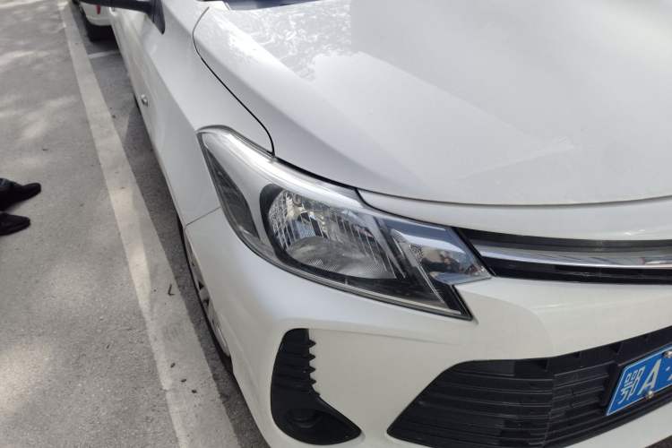 Used Toyota Vios 2022 1.5L CVT Active Drive CARE Edition Right Front Headlight
