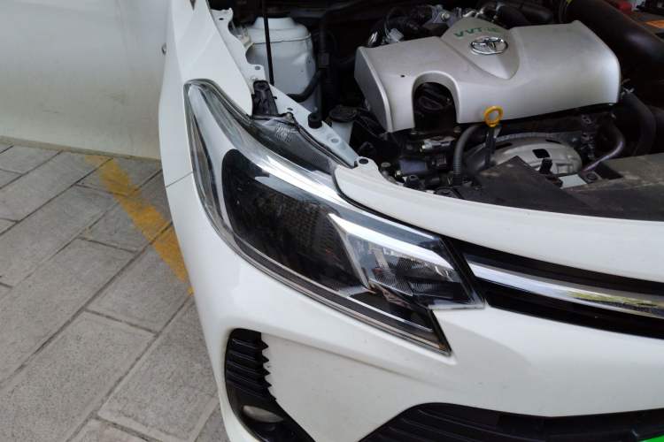 Used Toyota Vios 2022 1.5L 20th Anniversary Edition Right Front Headlight
