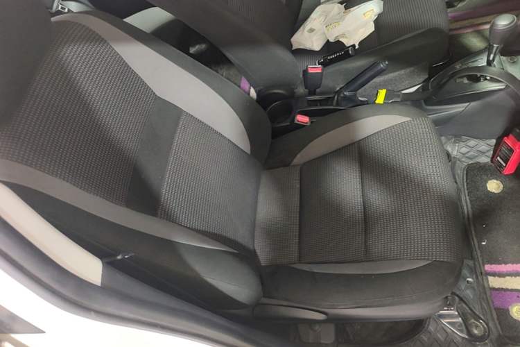 Used Toyota Vios 2022 1.5L 20th Anniversary Edition Right Front Seat