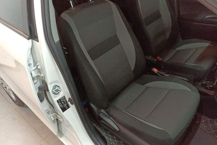 Used Toyota Vios 2022 1.5L 20th Anniversary Edition Right Front Seat