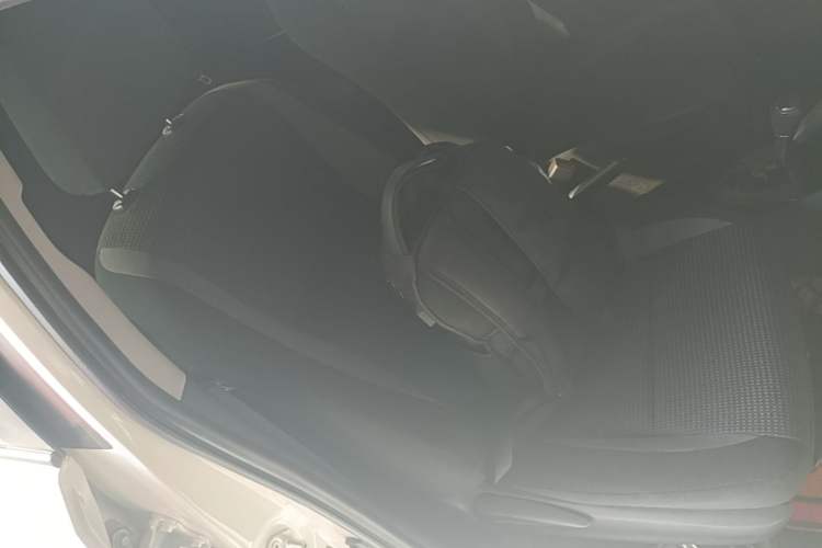 Used Toyota Vios 2022 1.5L 20th Anniversary Edition Right Front Seat