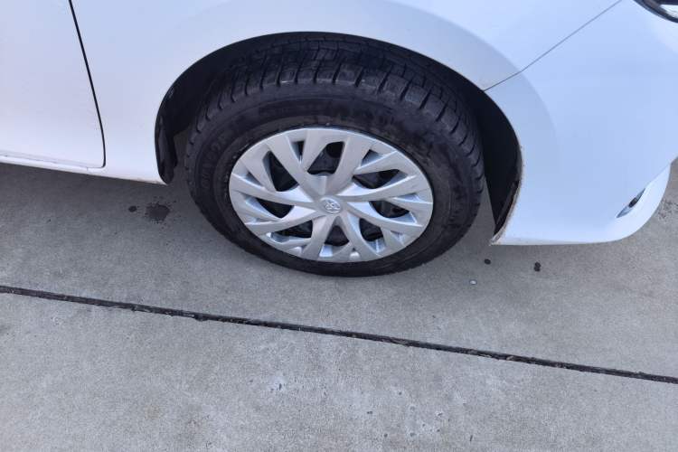 Used Toyota Vios 2022 1.5L 20th Anniversary Edition Right Front Wheel Hub