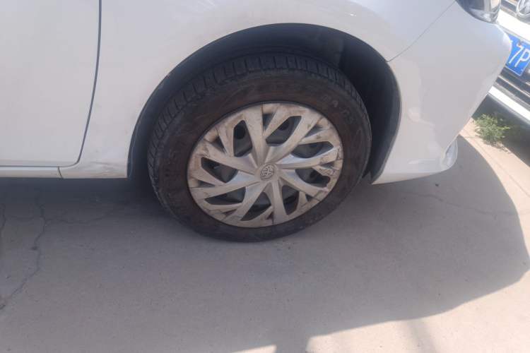 Used Toyota Vios 2022 1.5L 20th Anniversary Edition Right Front Wheel Hub