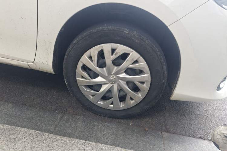 Used Toyota Vios 2022 1.5L 20th Anniversary Edition Right Front Wheel Hub