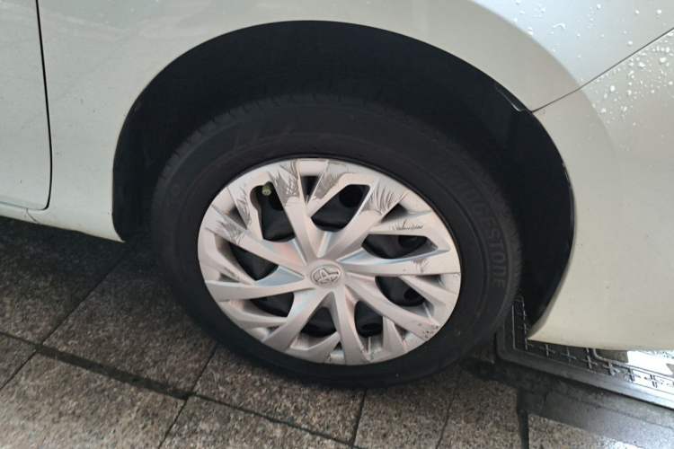 Used Toyota Vios 2022 1.5L 20th Anniversary Edition Right Front Wheel Hub