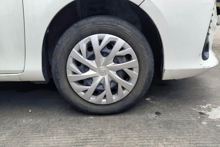 Used Toyota Vios 2022 1.5L CVT Active Drive CARE Edition Right Front Wheel Hub