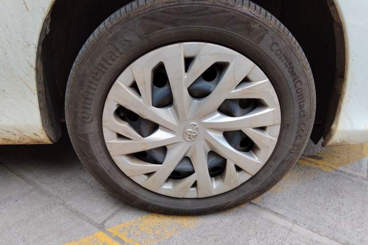 Used Toyota Vios 2022 1.5L 20th Anniversary Edition Right Front Wheel Hub