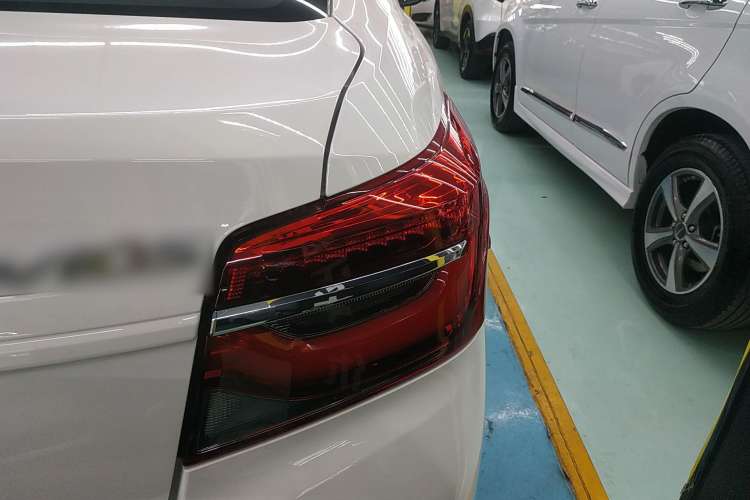 Used Toyota Vios 2022 1.5L 20th Anniversary Edition Right Rear Taillight