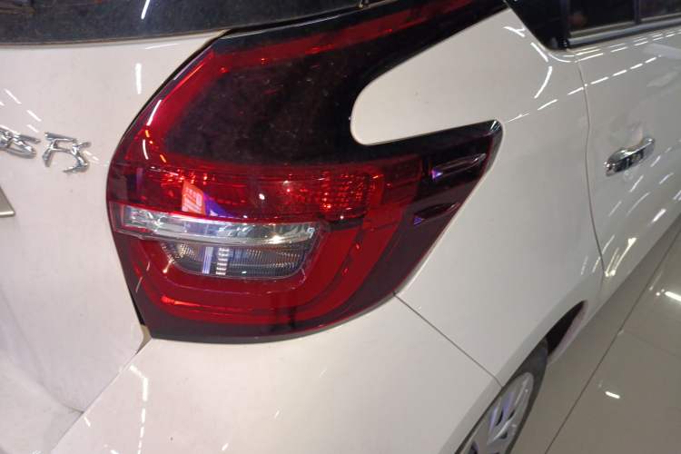 Used Toyota Vios 2022 1.5L 20th Anniversary Edition Right Rear Taillight