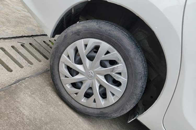 Used Toyota Vios 2022 1.5L 20th Anniversary Edition Right Rear Wheel Hub
