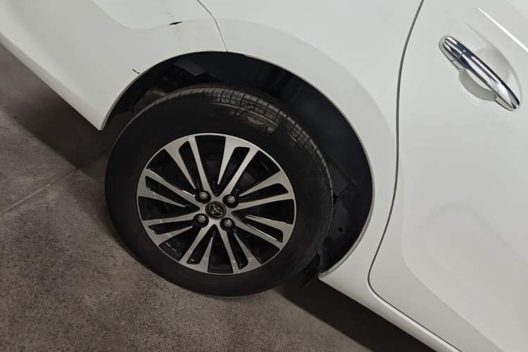 Used Toyota Vios 2022 1.5L 20th Anniversary Edition Right Rear Wheel Hub