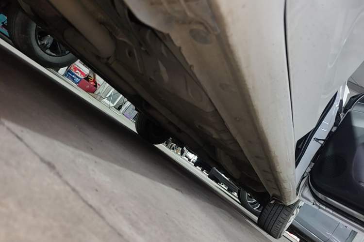 Used Toyota Vios 2022 1.5L 20th Anniversary Edition Right Side Sill
