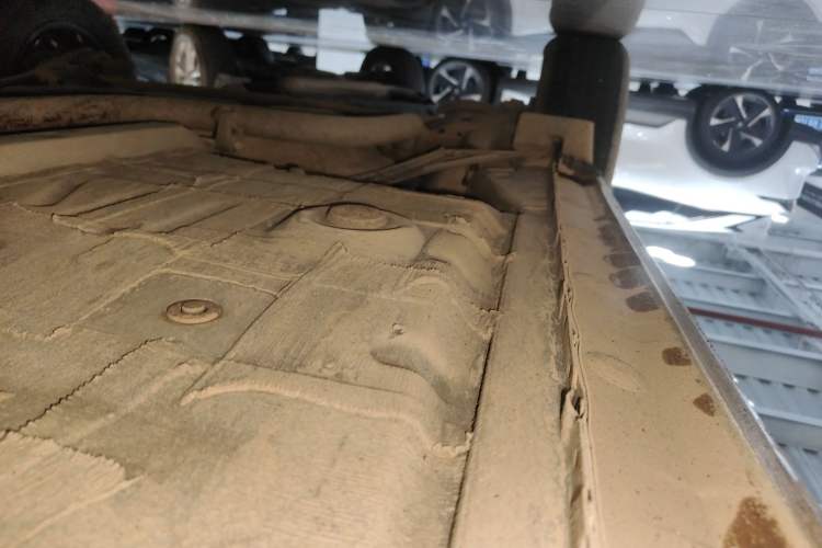 Used Toyota Vios 2022 1.5L 20th Anniversary Edition Right Side Sill