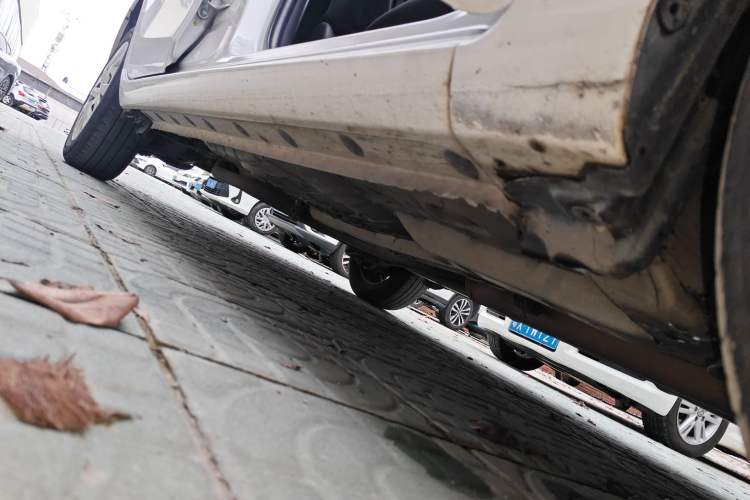 Used Toyota Vios 2022 1.5L 20th Anniversary Edition Right Side Sill