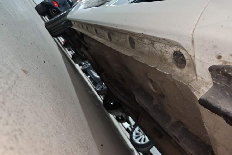 Used Toyota Vios 2022 1.5L 20th Anniversary Edition Right Side Sill