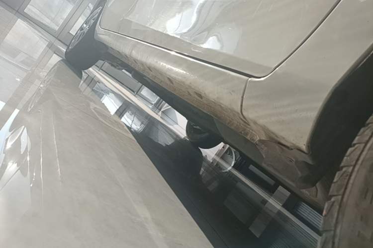 Used Toyota Vios 2022 1.5L 20th Anniversary Edition Right Side Sill