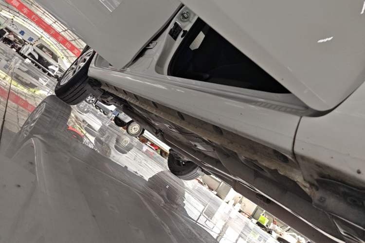 Used Toyota Vios 2022 1.5L CVT Active Drive CARE Edition Right Side Sill