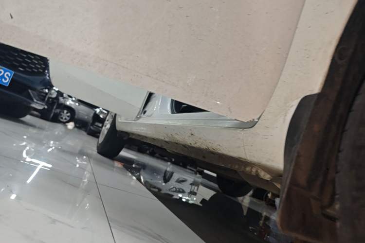 Used Toyota Vios 2022 1.5L 20th Anniversary Edition Right Side Sill