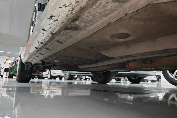Used Toyota Vios 2022 1.5L 20th Anniversary Edition Right Side Sill