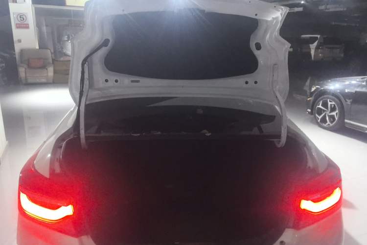 Used Toyota Vios 2022 1.5L 20th Anniversary Edition Trunk