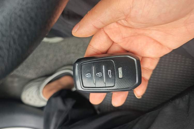 Used Toyota Vios 2022 1.5L 20th Anniversary Edition Vehicle Key