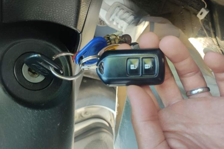 Used Toyota Vios 2022 1.5L CVT Active Drive CARE Edition Vehicle Key