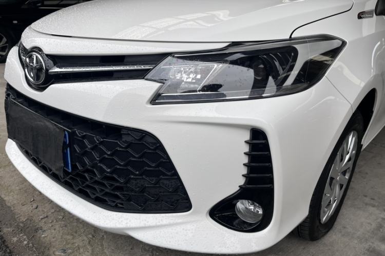 Used Toyota Vios FS 2022 1.5L 20th Anniversary Edition Interior 12