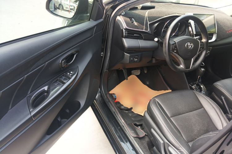 Used Toyota Vios FS 2017 1.5L CVT Fengchi Edition Interior 3