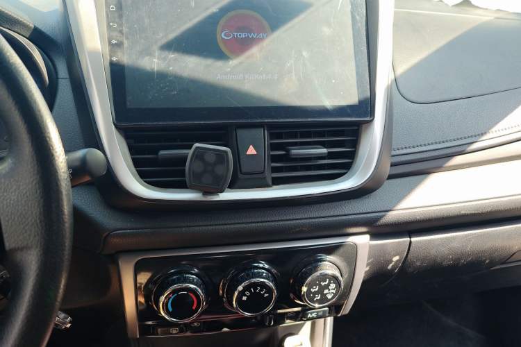Used Toyota Vios FS 2017 1.5L CVT Trendy Edition Audio And AC Panel