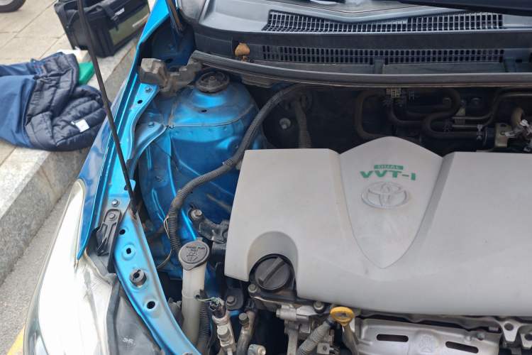 Used Toyota Vios FS 2017 1.5L CVT Trendy Edition Engine Bay Right