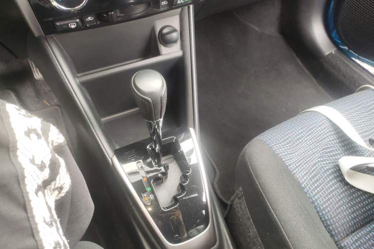 Used Toyota Vios FS 2017 1.5L CVT Trendy Edition Gear Lever