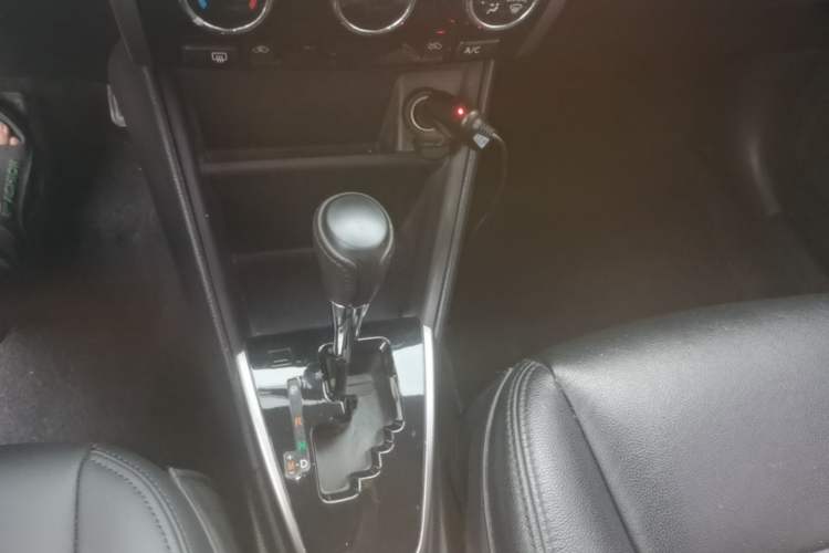 Used Toyota Vios FS 2017 1.5L CVT Trendy Edition Gear Lever