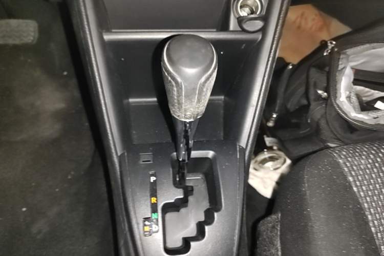 Used Toyota Vios FS 2017 1.5L CVT Fengchi Edition Gear Lever