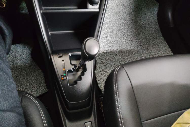 Used Toyota Vios FS 2017 1.5L CVT Fengchi Edition Gear Lever
