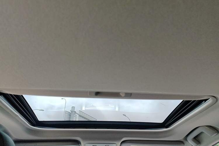 Used Toyota Vios FS 2017 1.5L CVT Trendy Edition Headliner