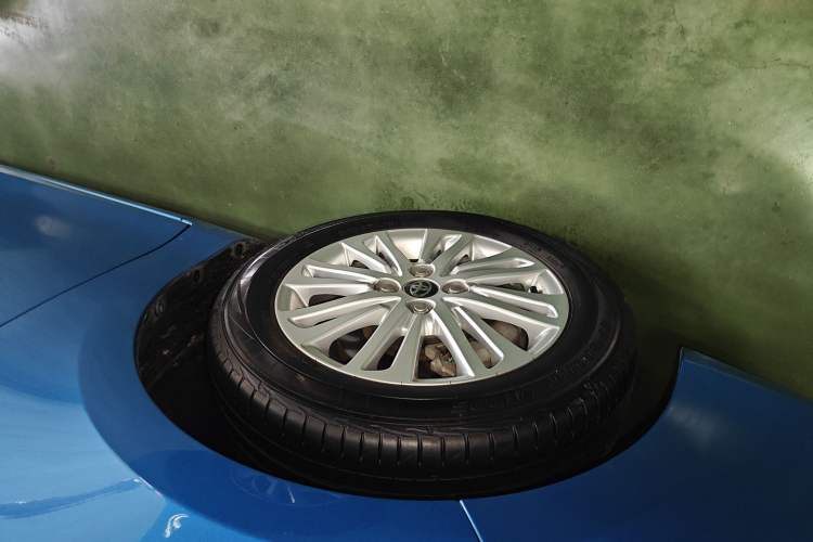 Used Toyota Vios FS 2017 1.5L CVT Trendy Edition Left Front Wheel Hub