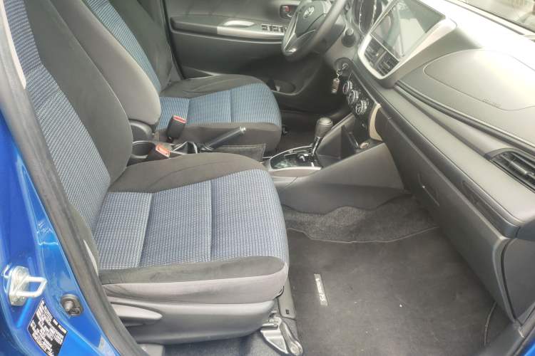 Used Toyota Vios FS 2017 1.5L CVT Trendy Edition Right Front Seat