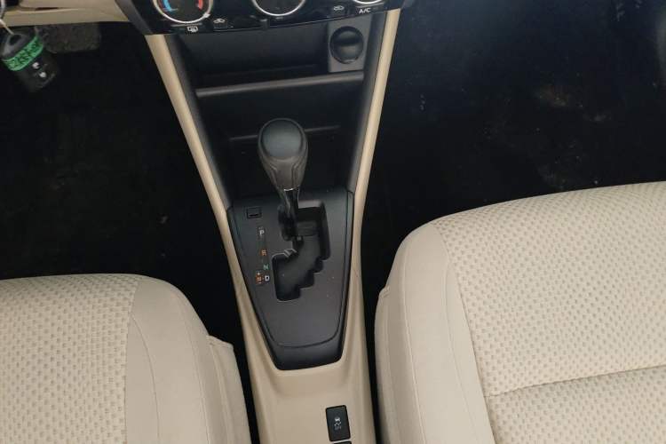 Used Toyota Vios FS 2017 1.5L CVT Fengchi Edition Gear Lever