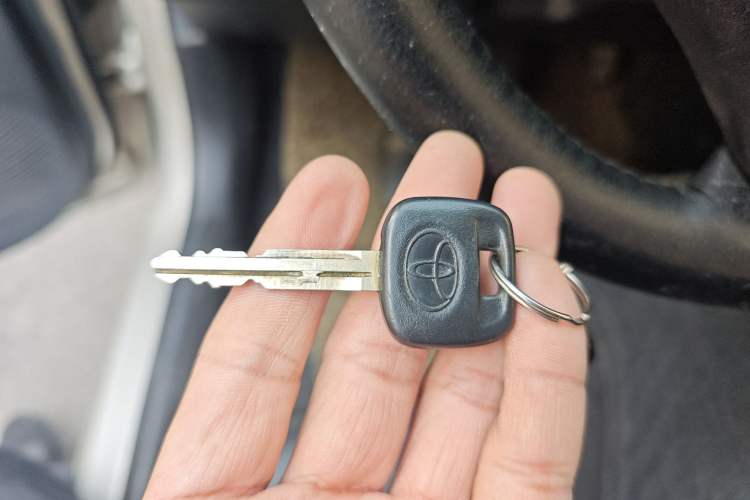 Used Toyota Vios FS 2017 1.3L CVT Sharp Edition Vehicle Key