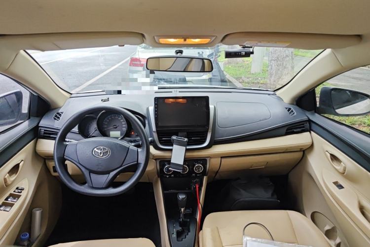 Used Toyota Vios FS 2017 1.5L CVT Fengchi Edition Center Console