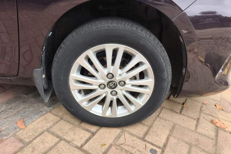 Used Toyota Vios FS 2017 1.5L CVT Trendy Edition Right Front Wheel Hub