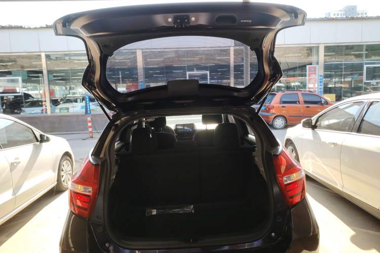 Used Toyota Vios FS 2017 1.5L CVT Fengchi Edition Trunk