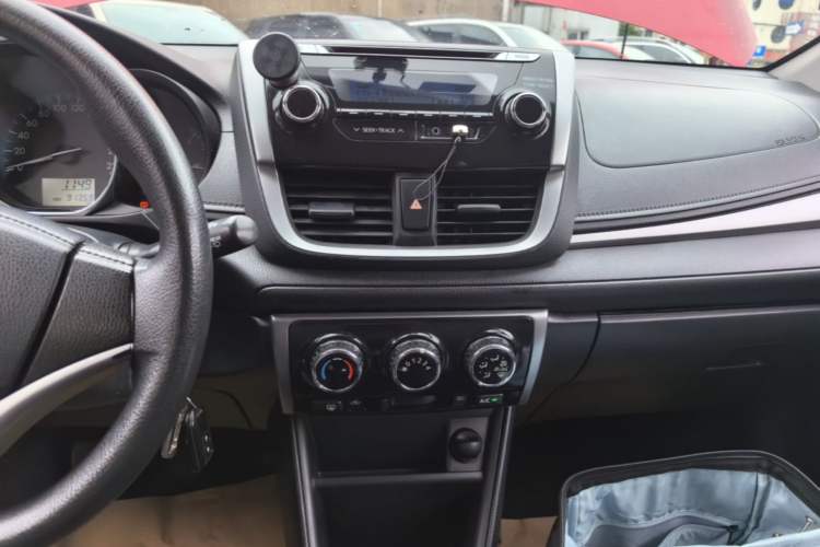 Used Toyota Vios FS 2017 1.5L Manual Fengchao Edition Audio And AC Panel