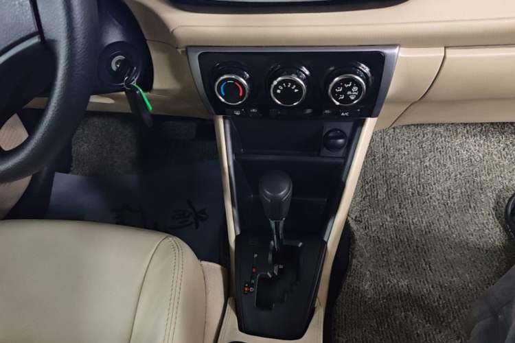 Used Toyota Vios FS 2017 1.5L CVT Fengchi Edition Gear Lever